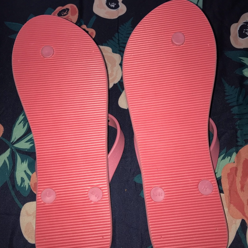 Flip flops - Picture 3 of 5